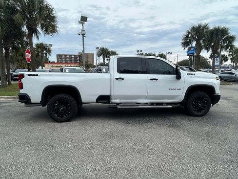 New 2026 Chevrolet Silverado 3500 LTZ w/ LTZ Plus Package AWD/4WD image 8
