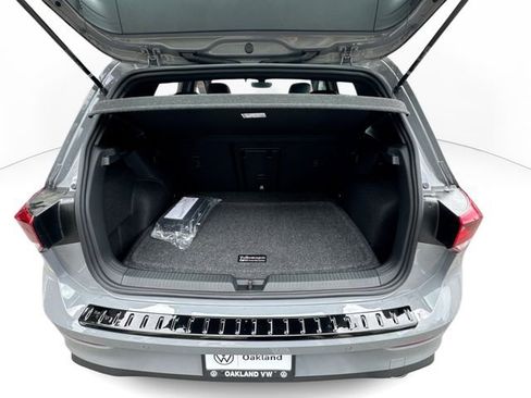 New 2026 Volkswagen GTI SE FWD image 21