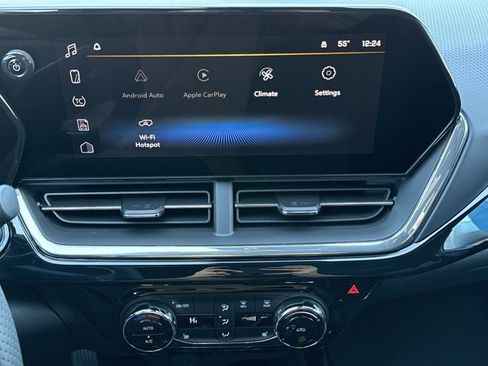 New 2026 Chevrolet Trax RS w/ Sunroof Package image 17