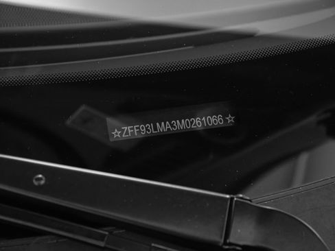 Certified 2021 Ferrari F8 Tributo RWD image 17