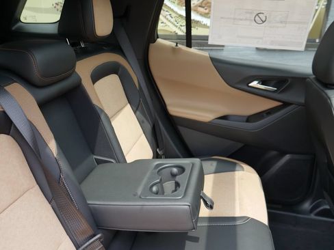 New 2027 Chevrolet Equinox ACTIV w/ Safety and Technology Package AWD/4WD image 15