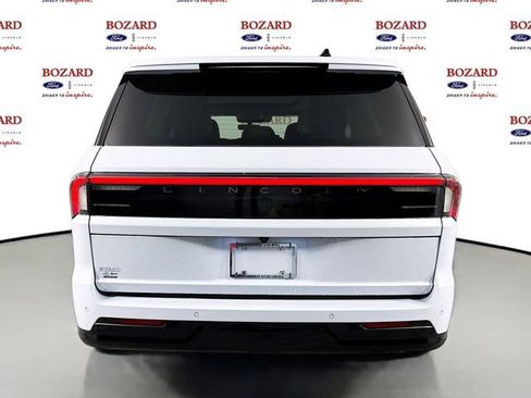 New 2026 Lincoln Navigator Reserve AWD/4WD image 7