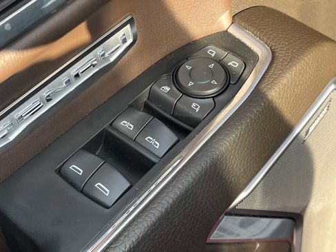 Used 2024 GMC Sierra 1500 Denali w/ Denali Reserve Package image 19