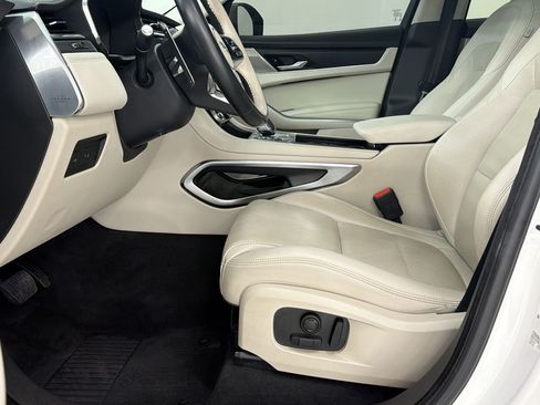 Used 2023 Jaguar F-PACE S AWD/4WD image 5
