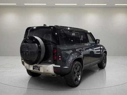 Used 2023 Land Rover Defender 110 SE AWD/4WD image 8