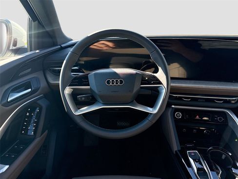 New 2025 Audi Q5 Premium Plus image 22
