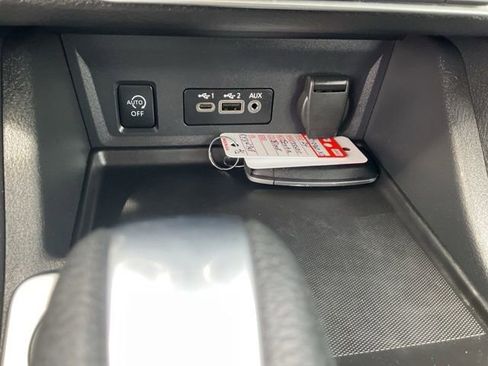 Used 2024 Nissan Sentra SV FWD image 18