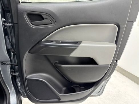 Used 2022 Chevrolet Colorado W/T w/ WT Convenience Package image 11