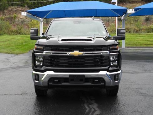 Used 2025 Chevrolet Silverado 2500 LT image 30