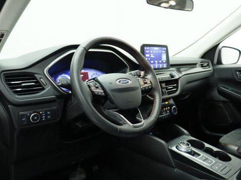 Used 2022 Ford Escape SEL w/ SEL Stealth AWD Package image 6