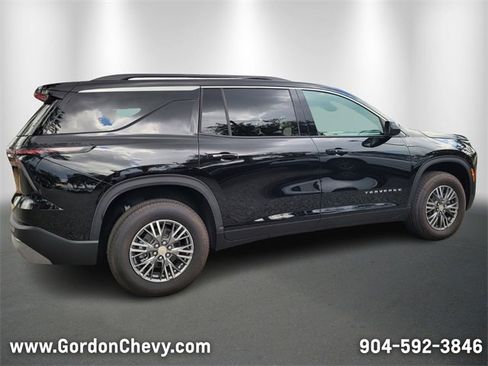 New 2025 Chevrolet Traverse LT w/ Driver Confidence Package image 5