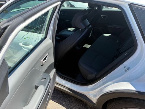 Used 2025 Kia K4 LXS image 17