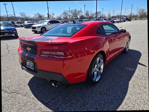 Used 2015 Chevrolet Camaro LT w/ RS Package image 4