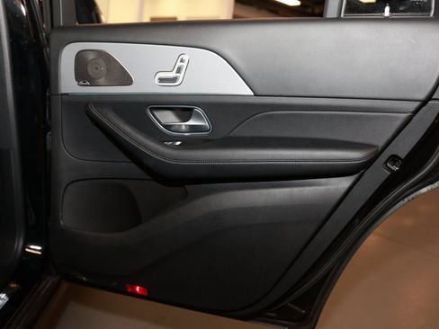 Used 2024 Mercedes-Benz GLS 450 4MATIC image 20