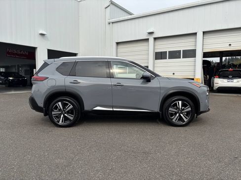 Used 2023 Nissan Rogue SL w/ SL Premium Package AWD/4WD image 8