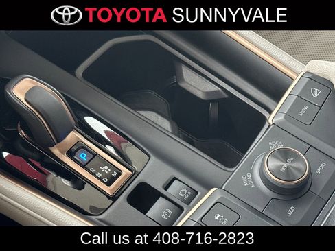 Used 2025 Toyota Grand Highlander AWD Hybrid image 27