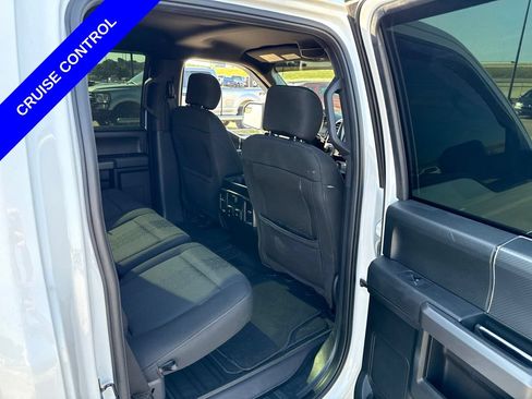 Used 2019 Ford F150 XLT w/ Equipment Group 302A Luxury AWD/4WD image 12
