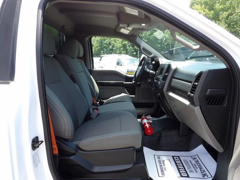 Used 2017 Ford F550 2WD Regular Cab Super Duty image 33