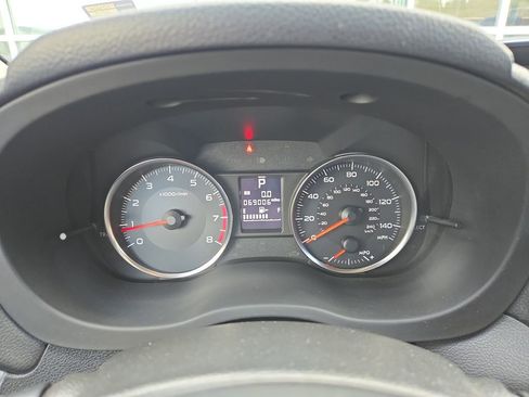 Used 2013 Subaru Crosstrek 2.0i Limited w/ Popular Pkg 2 image 21