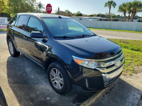 Used 2013 Ford Edge SE image 1