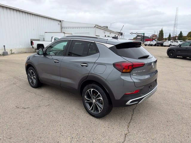 Used 2022 Buick Encore GX Select AWD/4WD image 3