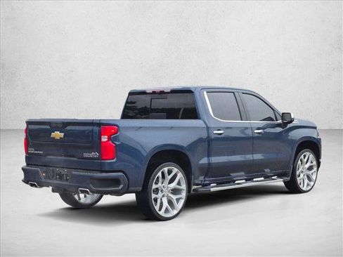 Used 2021 Chevrolet Silverado 1500 High Country w/ Technology Package AWD/4WD image 5