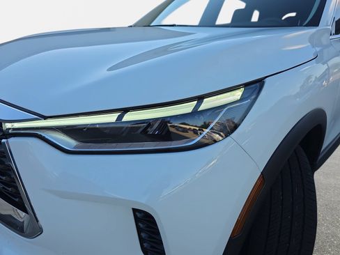 Certified 2025 INFINITI QX60 Pure FWD image 30