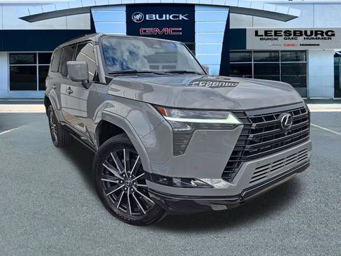 Used 2025 Lexus GX 550 w/ Accessory Package (2T) image 1