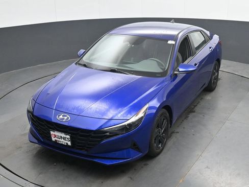 Used 2023 Hyundai Elantra Blue FWD image 36