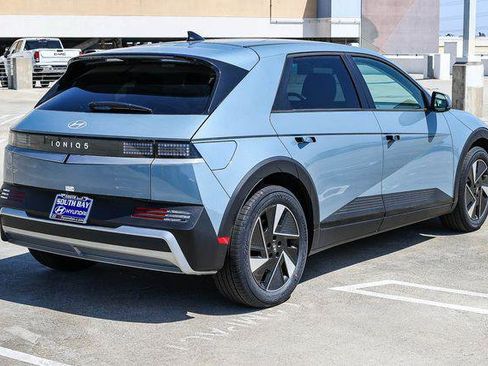 New 2026 Hyundai Ioniq 5 SEL RWD image 6