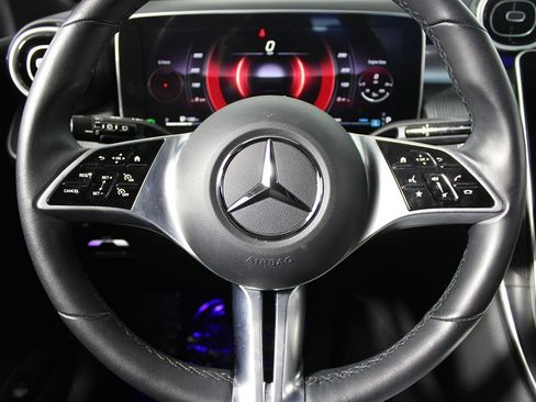 Used 2023 Mercedes-Benz GLC 300 4MATIC image 15