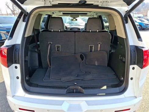 Used 2018 GMC Acadia Denali w/ Technology Package image 32