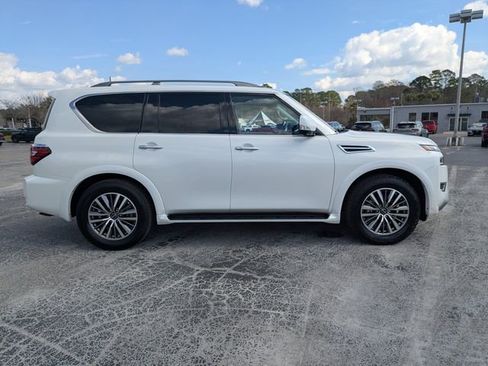 Used 2023 Nissan Armada SL image 3