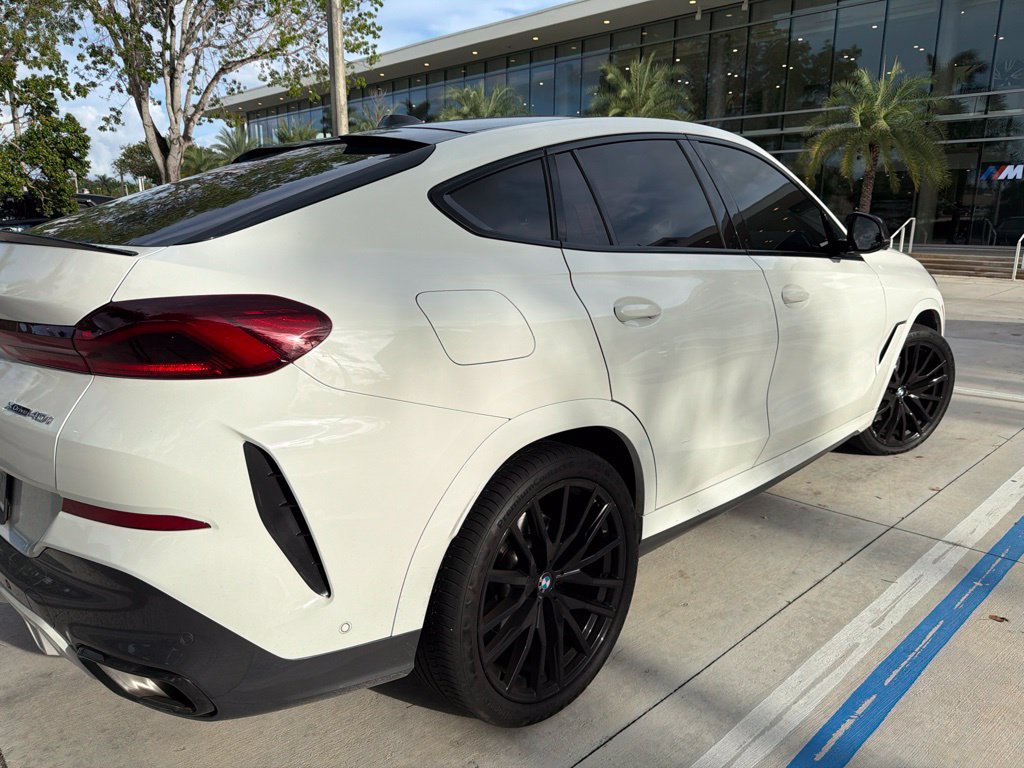 Certified 2024 BMW X6 xDrive40i w/ Premium Package AWD/4WD image 4