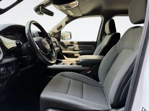 Used 2022 RAM 1500 Big Horn AWD/4WD image 17