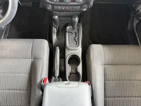 Used 2011 Jeep Wrangler Unlimited Sport AWD/4WD image 17