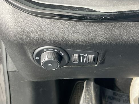 Used 2022 Jeep Compass Trailhawk AWD/4WD image 10