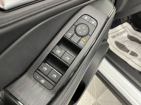 Certified 2025 Nissan Rogue SV w/ SV Premium Package FWD image 30