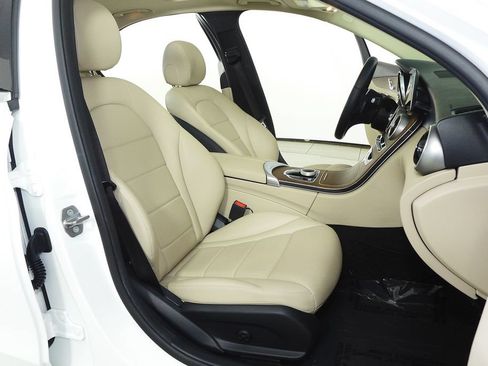 Used 2019 Mercedes-Benz C 300 Sedan image 19