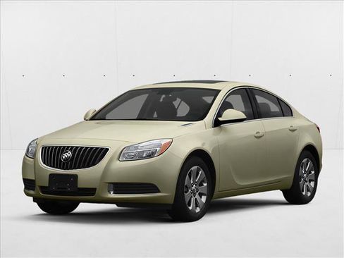 Used 2013 Buick Regal Premium FWD image 1