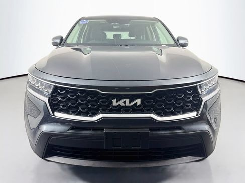 Used 2022 Kia Sorento LX AWD/4WD image 2