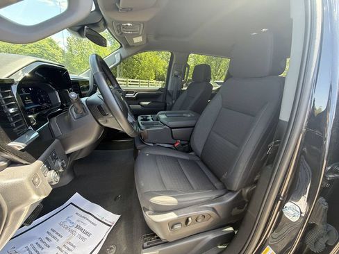 Used 2023 Chevrolet Silverado 1500 LT AWD/4WD image 11