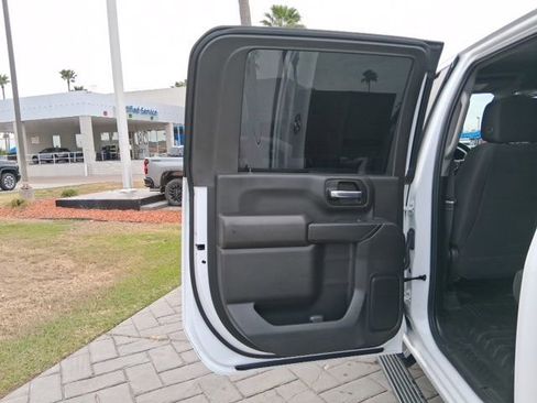 Used 2025 GMC Sierra 2500 Pro w/ 1SA Pro Safety Plus Package AWD/4WD image 17
