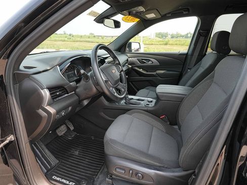 Used 2023 Chevrolet Traverse LT AWD/4WD image 16