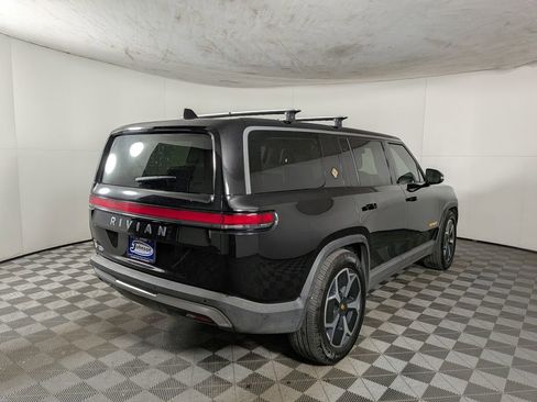 Used 2023 Rivian R1S Adventure image 7