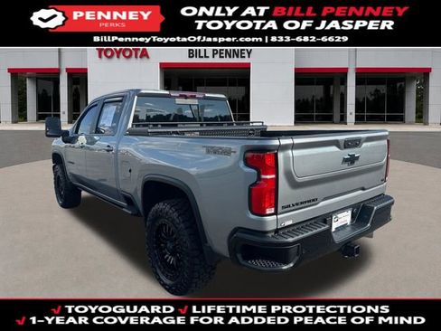 Used 2025 Chevrolet Silverado 2500 LT w/ Trail Boss Package AWD/4WD image 3