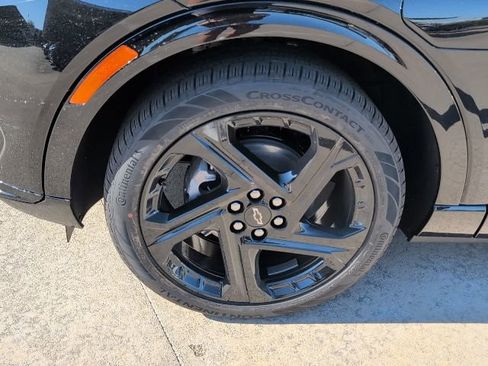 New 2026 Chevrolet Equinox EV RS image 3