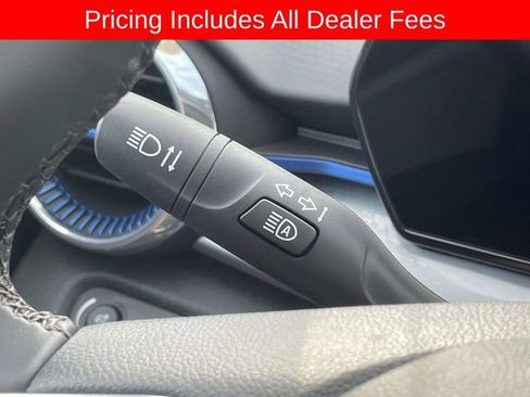Used 2025 Chevrolet Trax LT w/ Driver Confidence Package FWD image 28