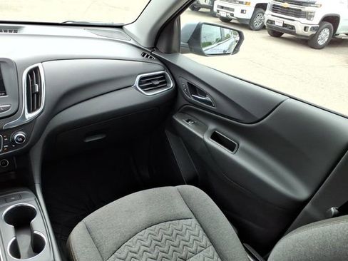 Used 2024 Chevrolet Equinox LT w/ LPO, Floor Liner Package AWD/4WD image 15