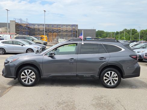 Used 2025 Subaru Outback Premium w/ Popular Package #1 AWD/4WD image 6